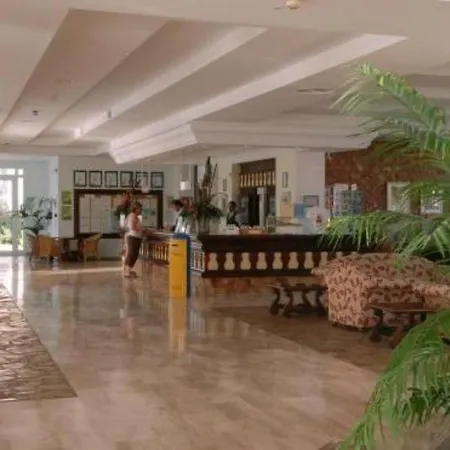 Protur Monte Safari Hotel